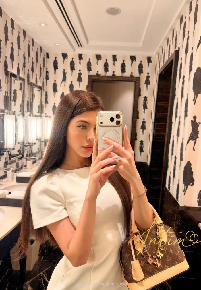 Escorts London, England Natasha – Noir Elite