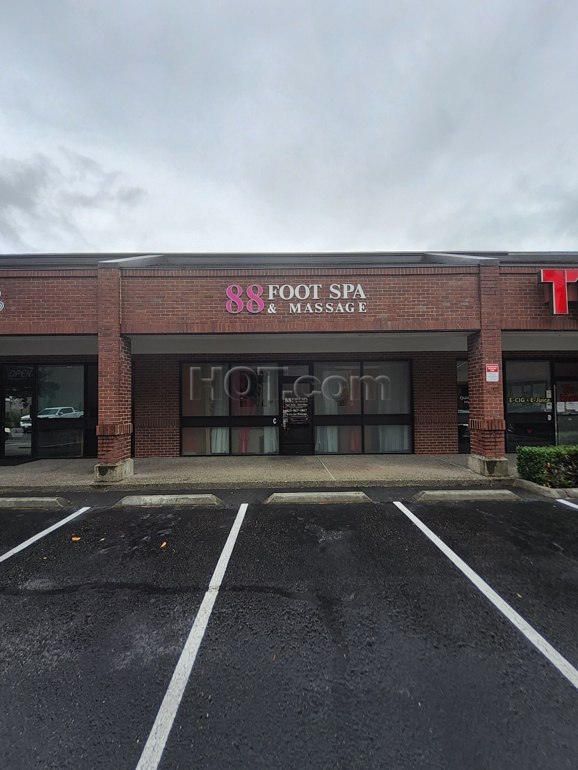 Redmond, Washington 88 Foot Spa and Massage