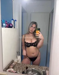 Escorts Raleigh, North Carolina Reni 🥰 with magic hands and care 💕