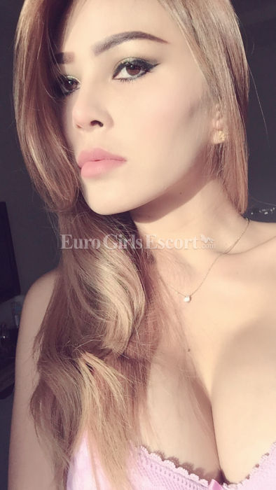 Escorts Bahrain Maya