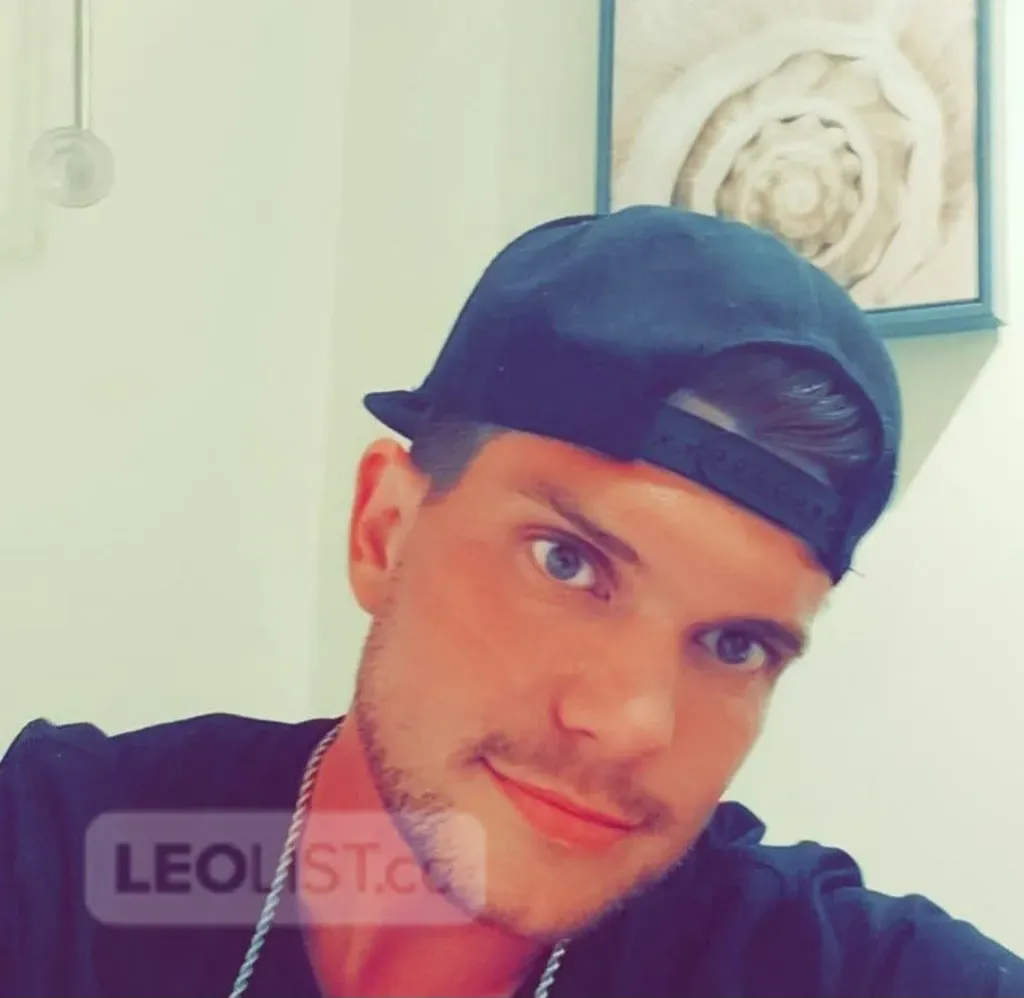 Escorts Longueuil, Quebec Simon