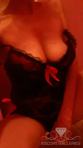 Escorts Turin, Italy Miss Sandra