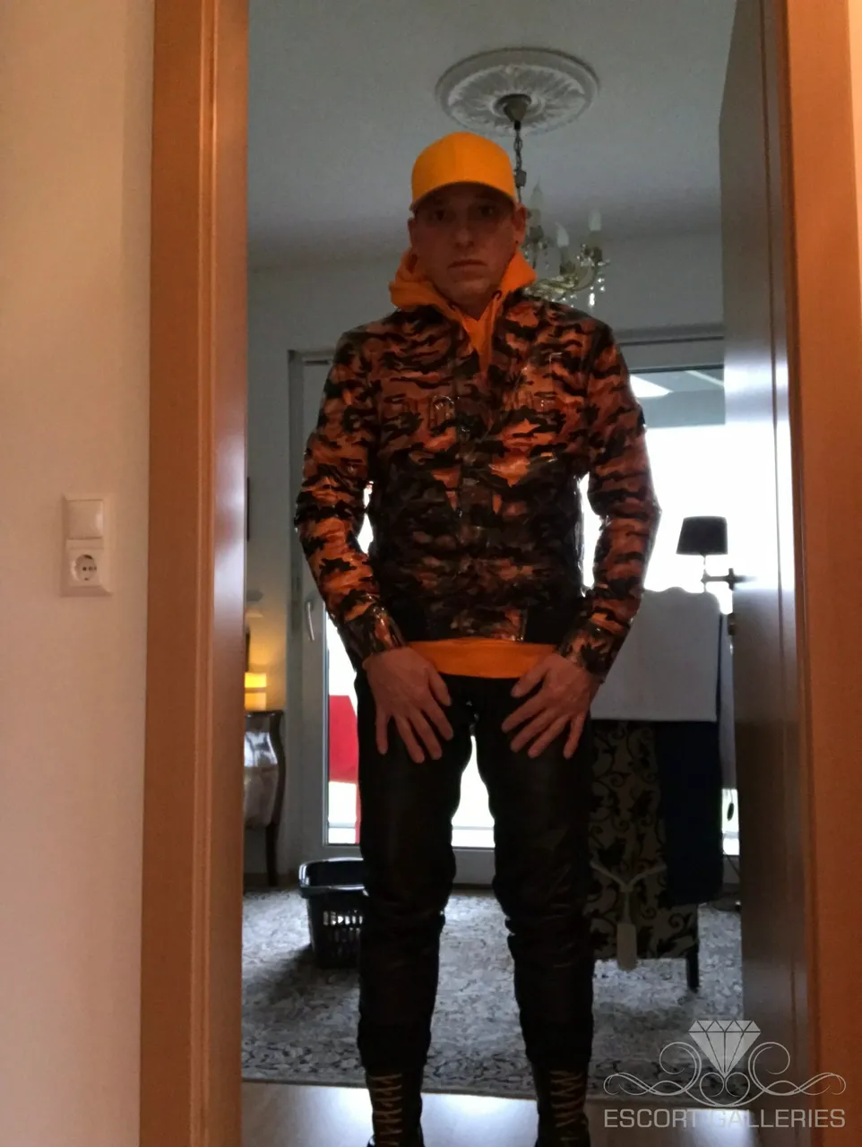 Escorts Munich, Germany Master-365