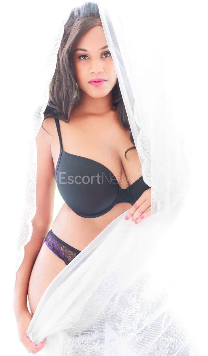 Escorts Bahrain Valentina