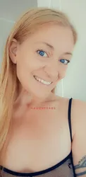 Escorts Brisbane, Australia Casey Winter