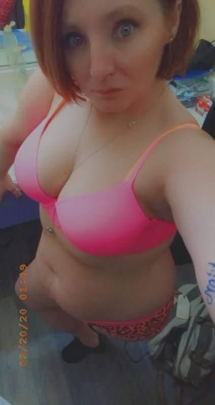 Escorts Louisville, Kentucky Newest Girl Elizabethtown what they say bout redheads is tru
