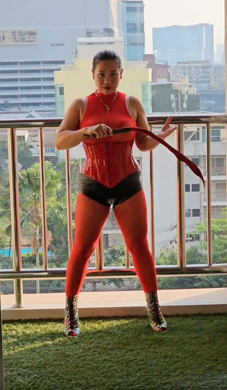 Escorts Manila, Philippines Goddess Red