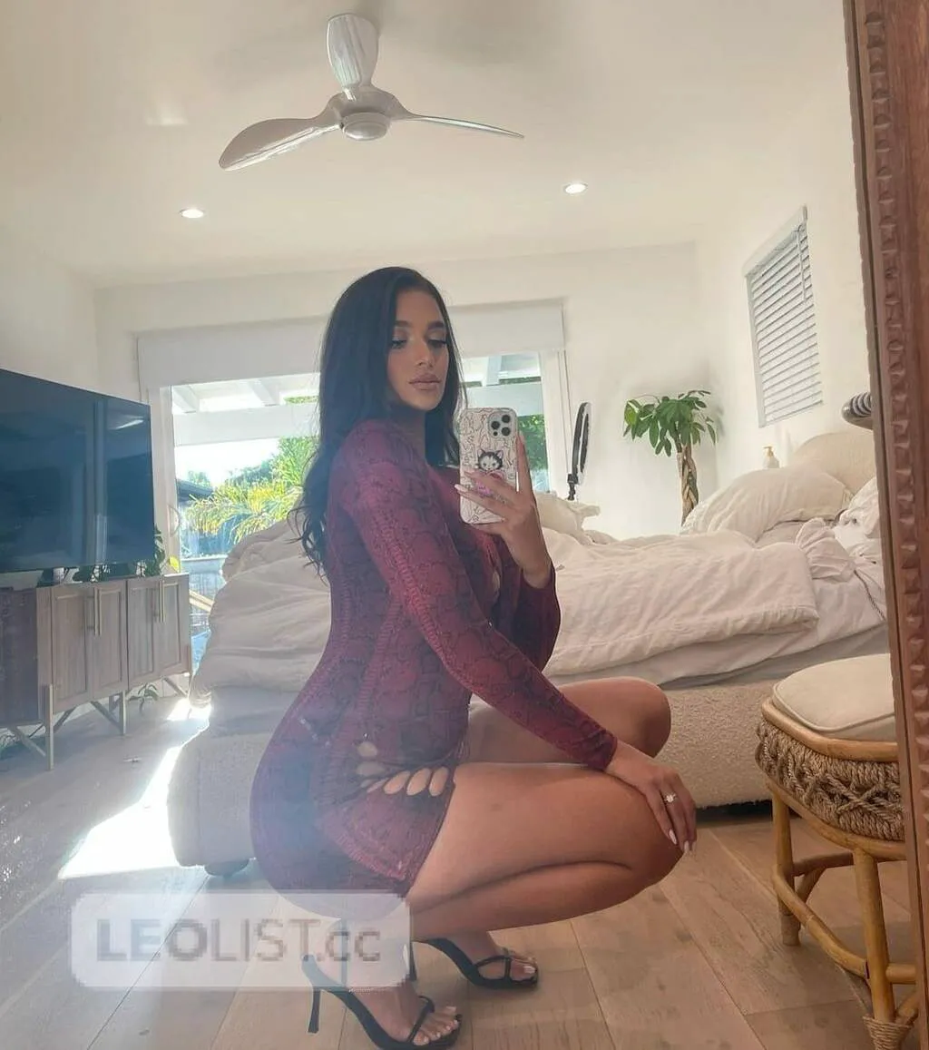 Escorts Regina, Saskatchewan Kate 647.478.6822