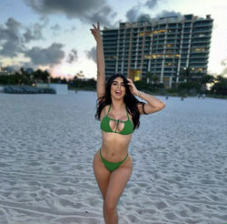 Escorts Miami, Florida Channel 🔥 | Soy una chica divertida y caliente mis amores 🔥😈🔥