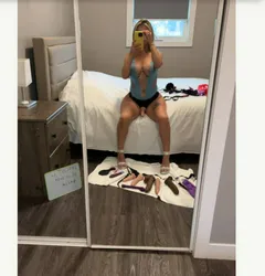 Escorts Edmonton, Alberta Nayla