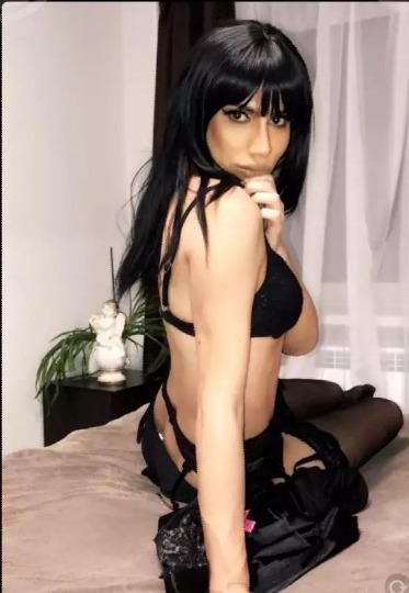 Escorts Cleveland, Ohio ❤👄Lovely Ladies Lips 9Inch Makes it Drip❤👄