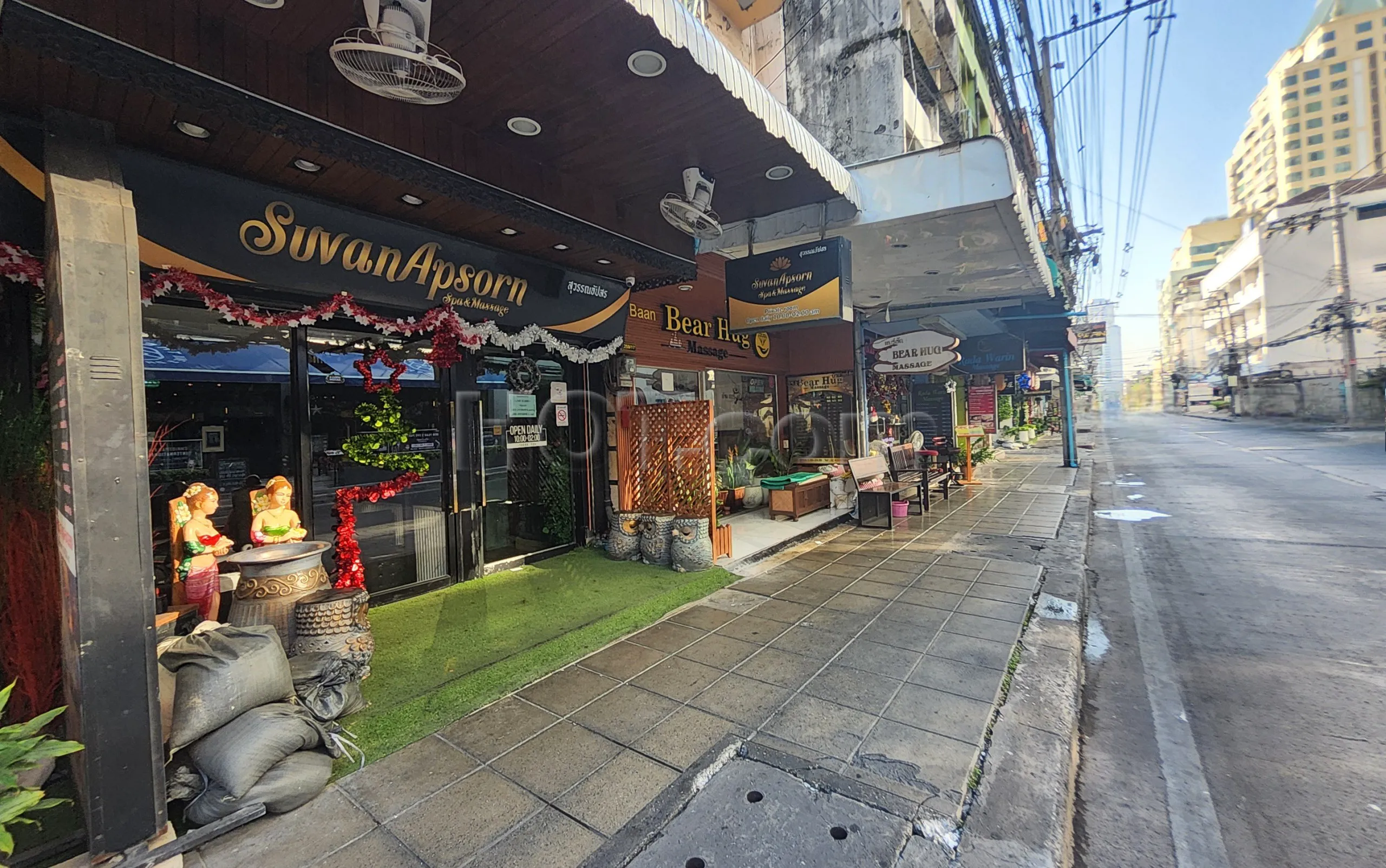 Bangkok, Thailand Suvan Apsorn