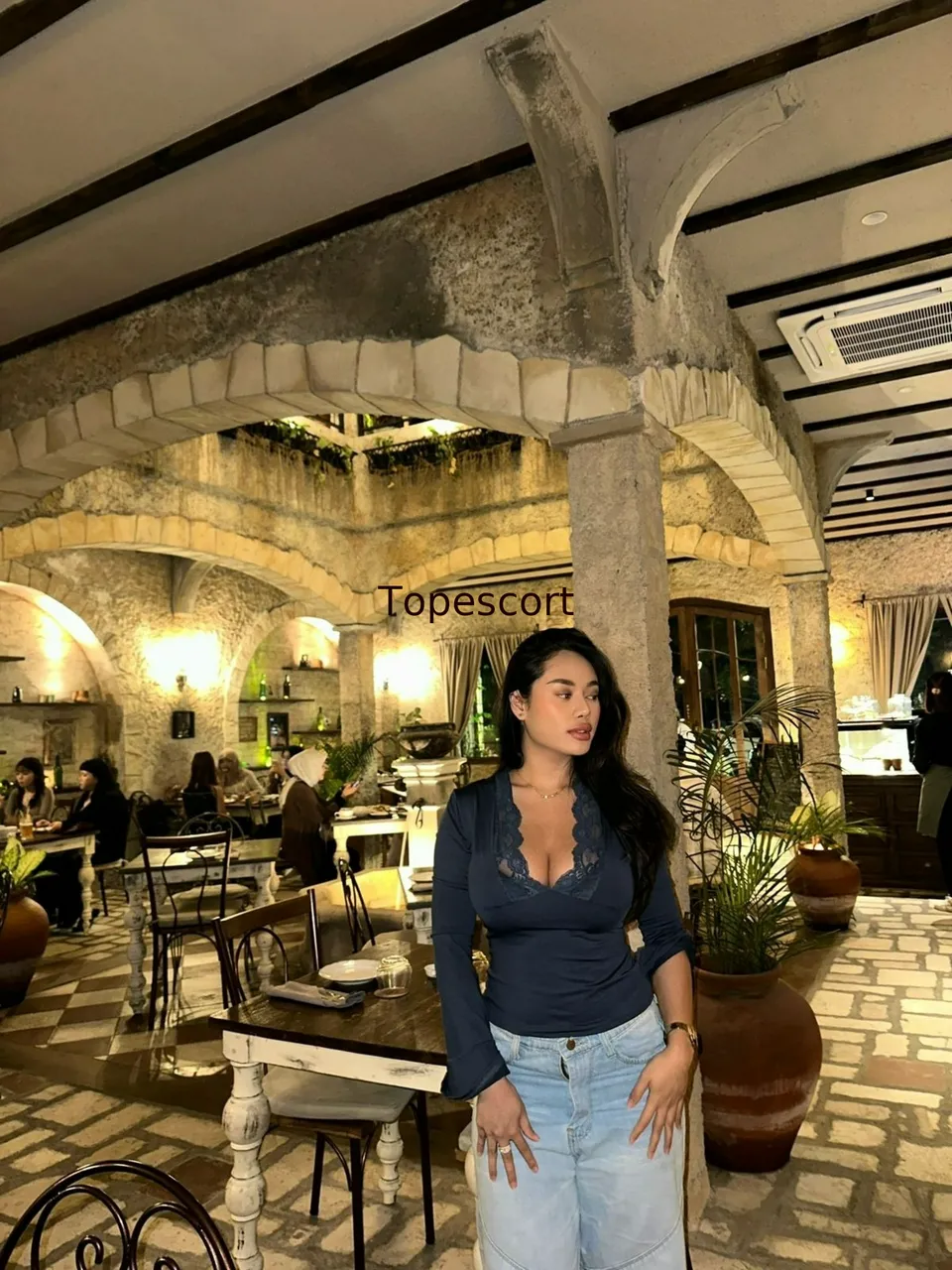 Escorts Jakarta, Indonesia Babyflo