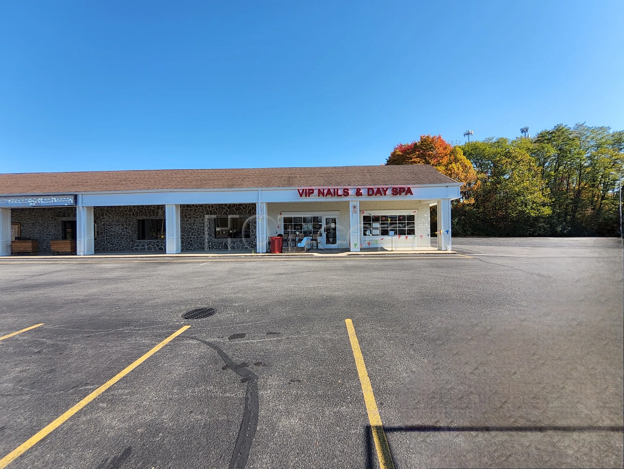 Northfield, Ohio Vip Nails and Day Spa