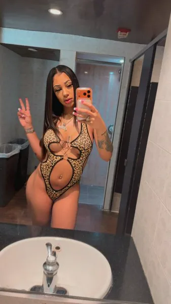 Escorts Vallejo, California Naomi