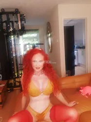 Escorts Bury St Edmunds, England (WEBCAM  hot movies available please ask for more details)