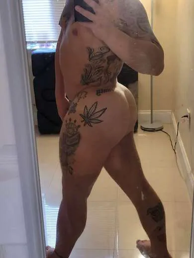 Escorts Hollywood, Florida Latino Big Booty