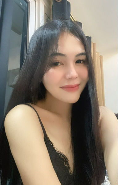 Escorts Makati City, Philippines Sweet 19 Cristine