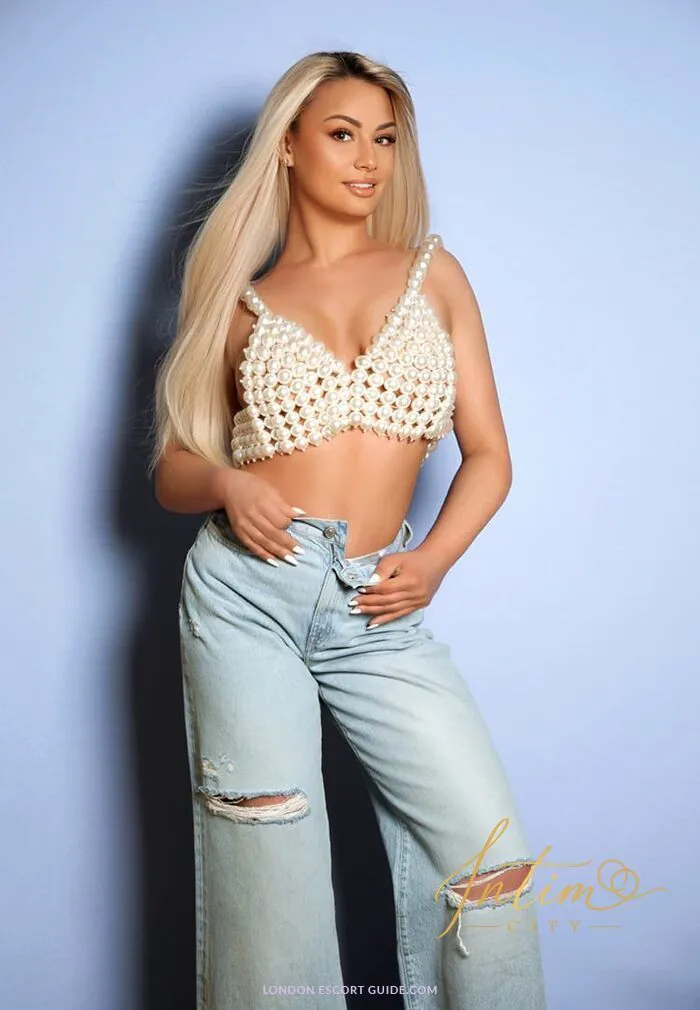 Escorts London, England Vanessa – Noir Elite