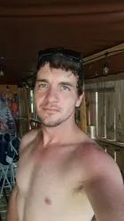 Escorts Chattanooga, Tennessee Uncutwhiteboy