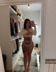 Escorts Buffalo, New York "AN IRRESISTIBLE SNACK YOU'LL LOVE! FULL-BODY
