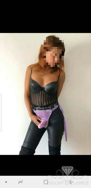 Escorts Paris, France InayaDom