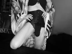 Escorts Manhattan, New York Danadelivers