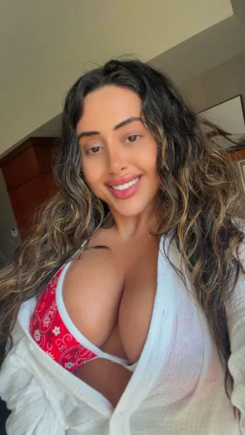 Escorts Dallas, Texas Roya Karim