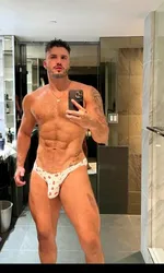 Escorts San Diego, California FarityRami