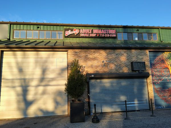 Sex Shops Staten Island, New York Nitecap Megastore