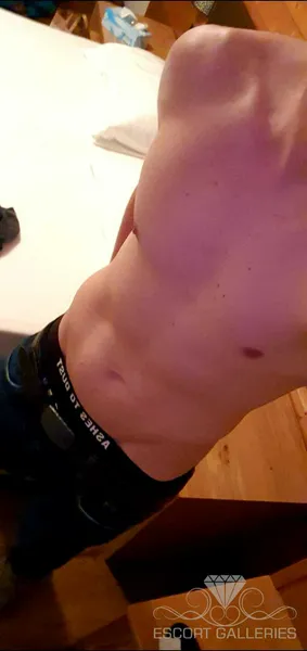 Escorts Innsbruck, Austria MatsIV