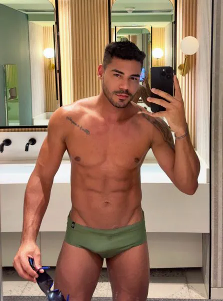 Escorts Athens, Greece Victor_Br