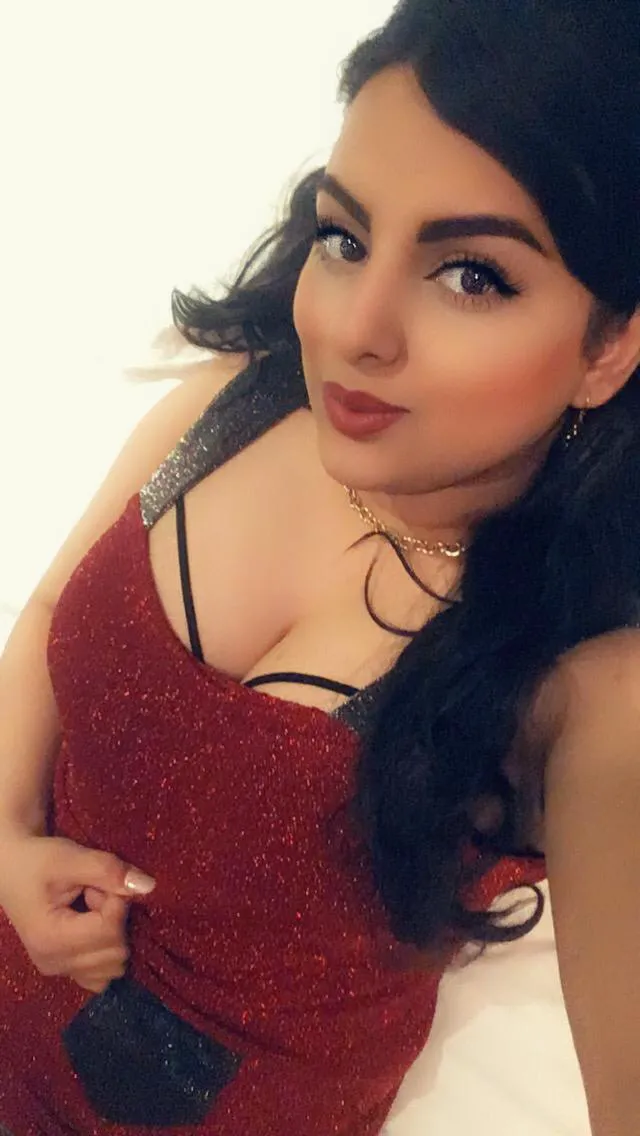 Escorts Muscat, Oman VIP Iranian Escort Lila Always Hot And Horny