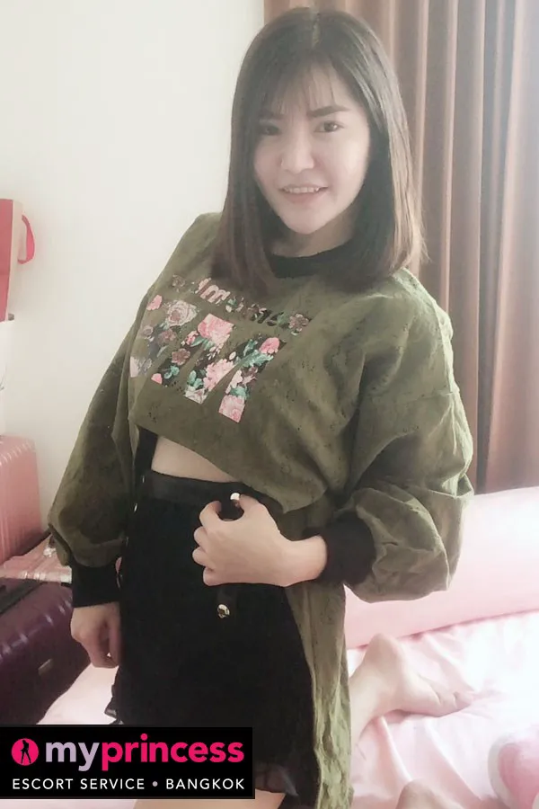 Escorts Bangkok, Thailand Awesome Adult Escort Yahoo GFE Receiving Golden Shower