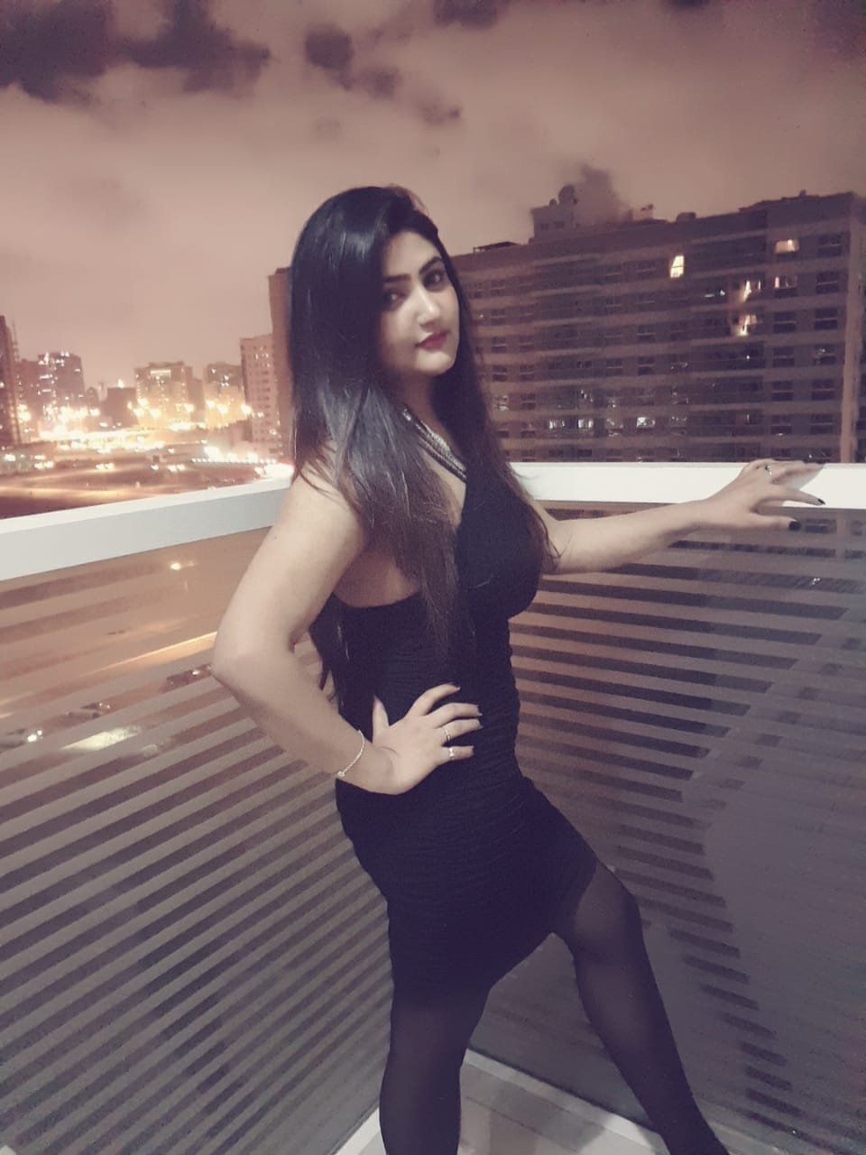 Escorts Abu Dhabi, United Arab Emirates Manali Indian Milf