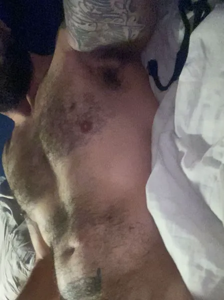 Escorts Toronto, Ontario WillSplitUinHalf
