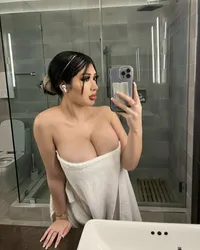 Escorts Tampa, Florida Hi Gentleman! I’m down and available for unlimited fun.