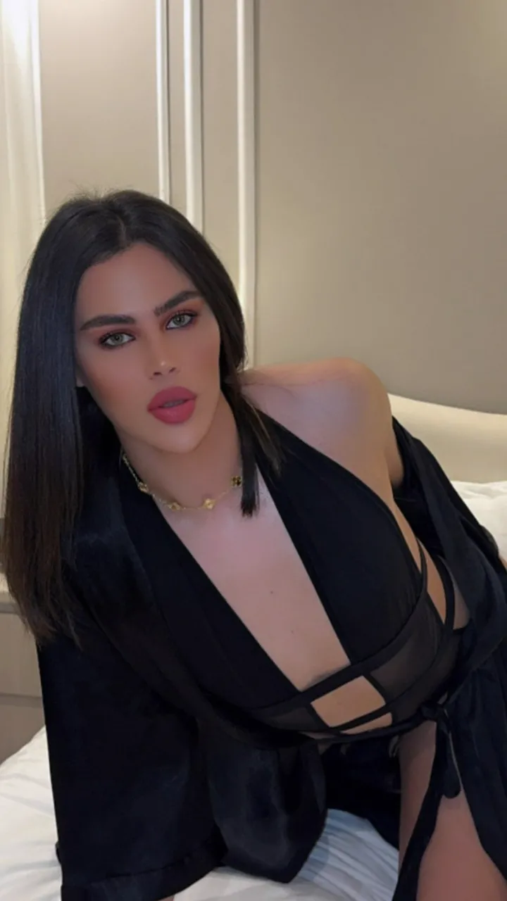 Escorts Riyadh, Saudi Arabia قموري ليدي بوي big dick