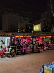 Beer Bar Pattaya, Thailand Easy Bar