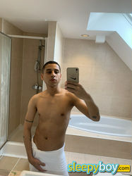 Escorts Glasgow, Scotland Pietro,  23yrs 
								Glasgow, UK - Scotland