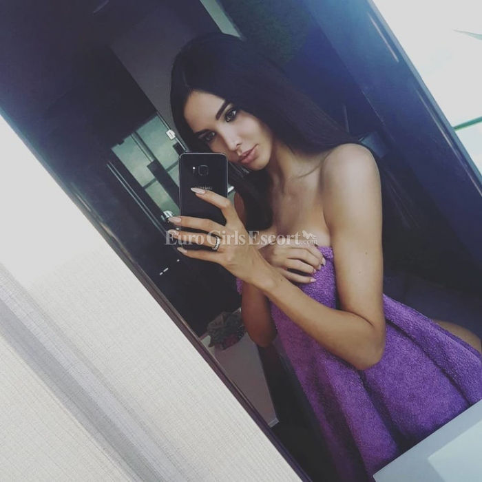 Escorts London, England Lyana