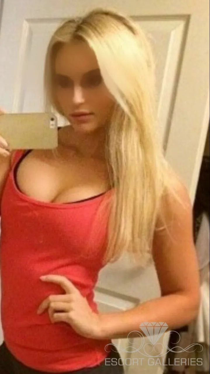 Escorts Cannes, France null