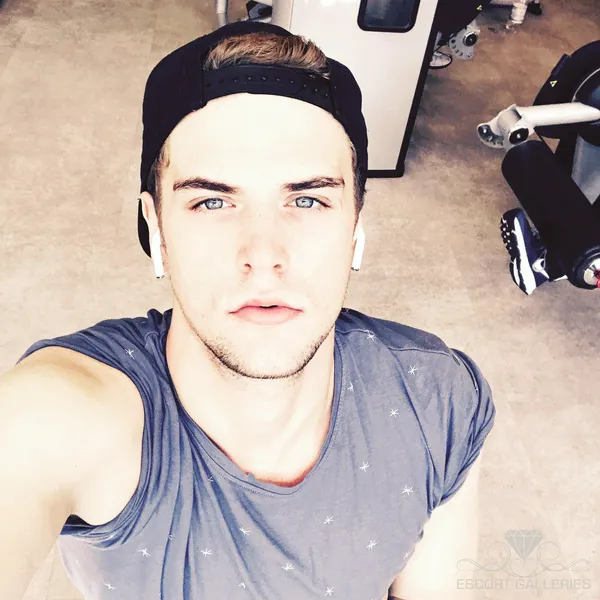 Escorts Hamburg, Germany Sebastian