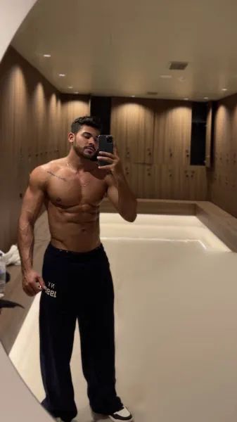 Escorts Athens, Greece Victor_Br