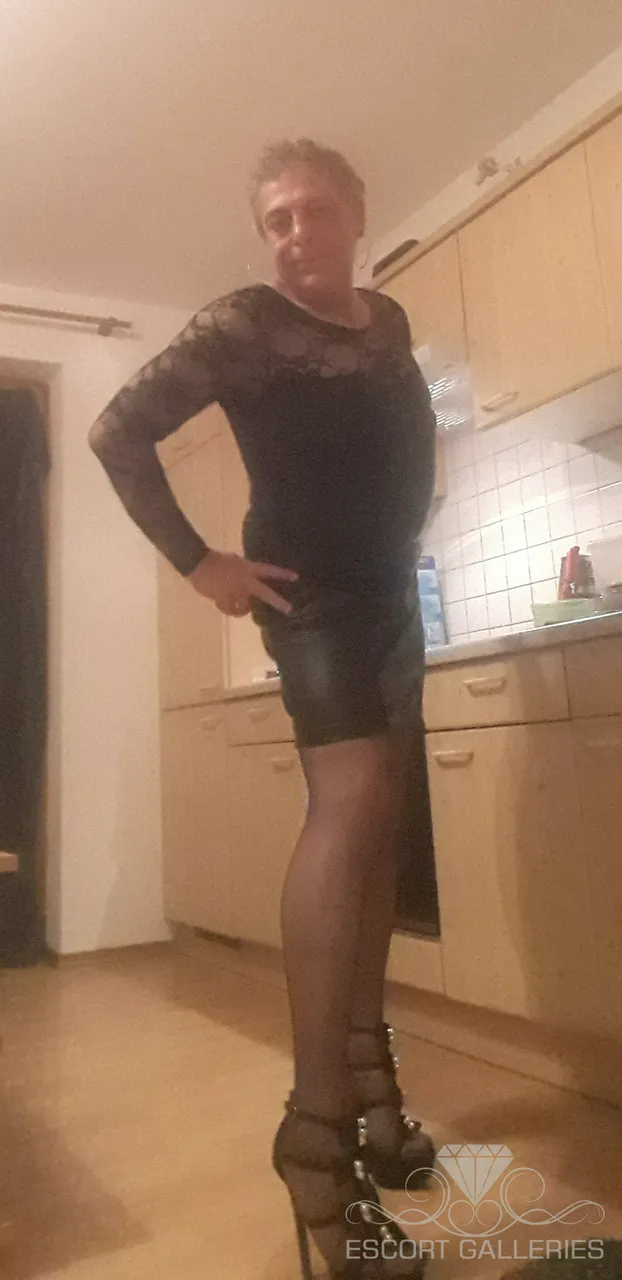 Escorts Munich, Germany null