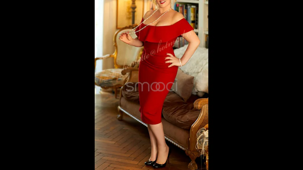 Escorts London, England Busty Charlotte