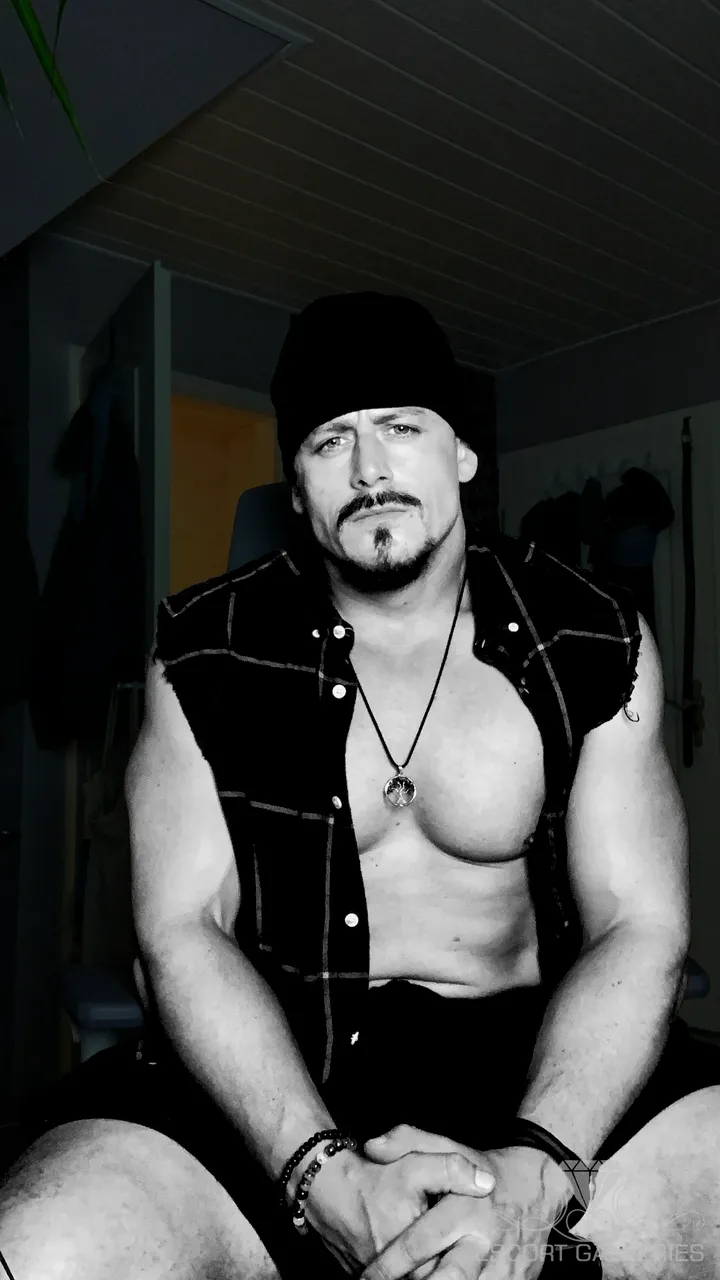 Escorts Koeln, Germany null