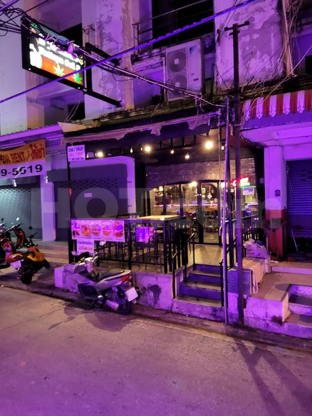 Beer Bar / Go-Go Bar Pattaya, Thailand B52 Bistro