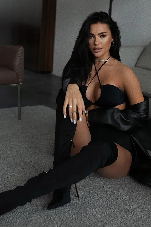 Escorts Berlin, Germany Annina