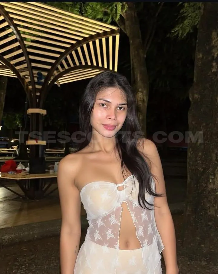 Escorts Makati City, Philippines Izzy